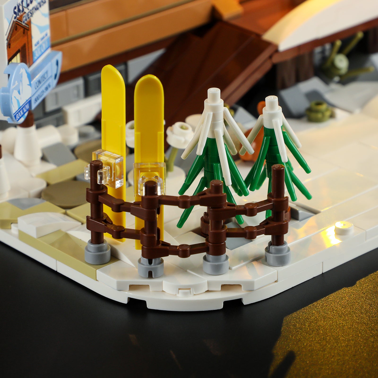 Funwhole Ski Lodge F9041