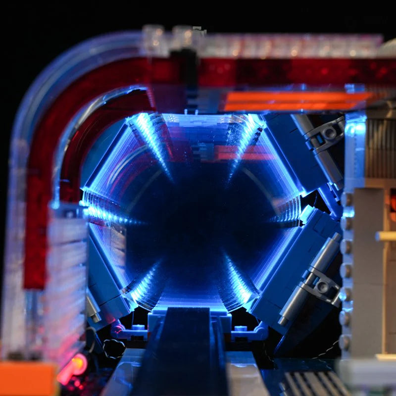 Lumibricks Cyberpunk Floating Train Station L9098