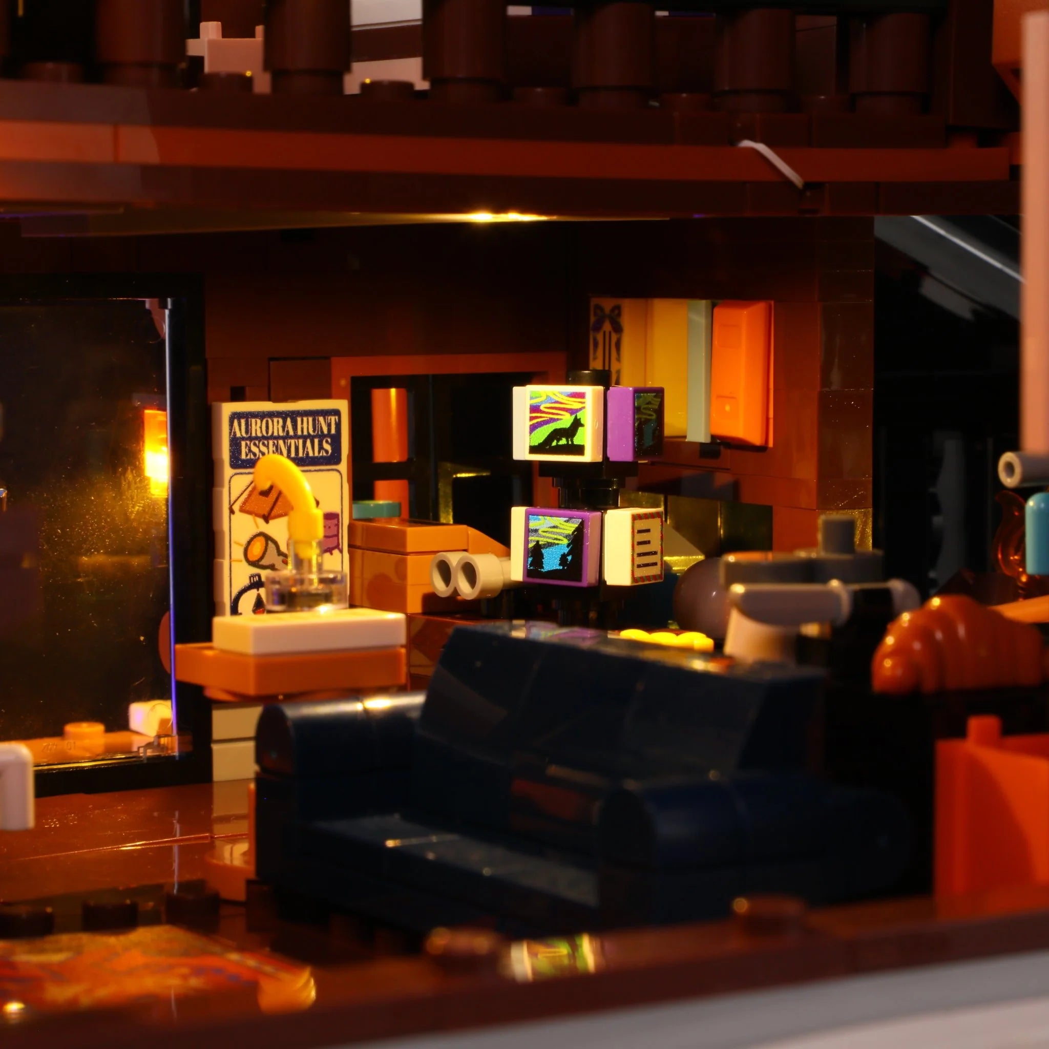 Lumibricks Aurora Cabin L9090
